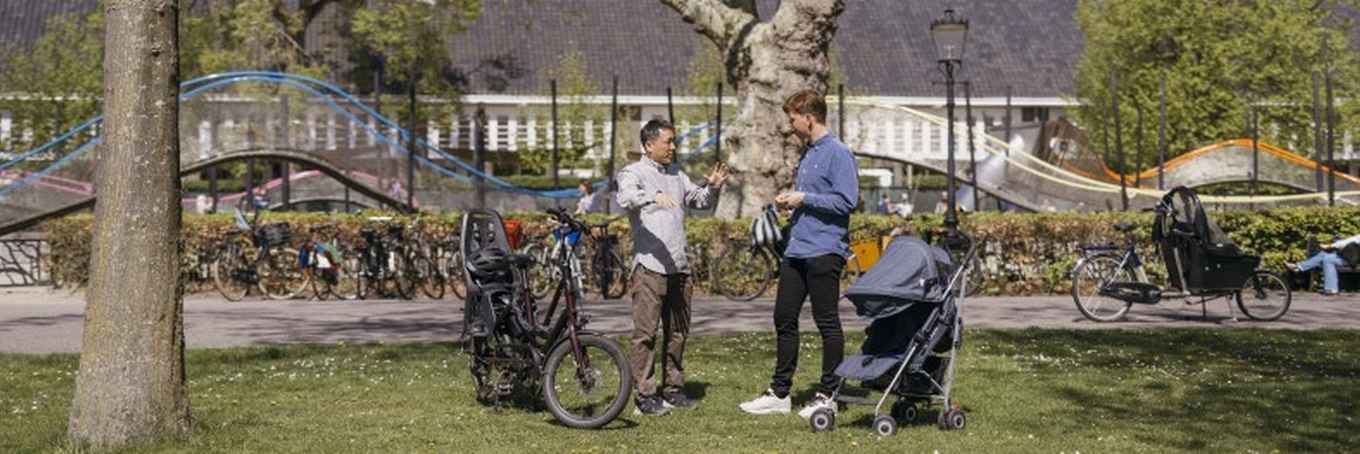 Zichen Deng en collega Coen van de Kraats